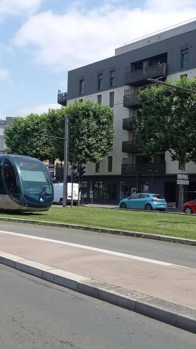 T2 Cosy Bordeaux - Tram & Parking Apartment Cenon Ngoại thất bức ảnh