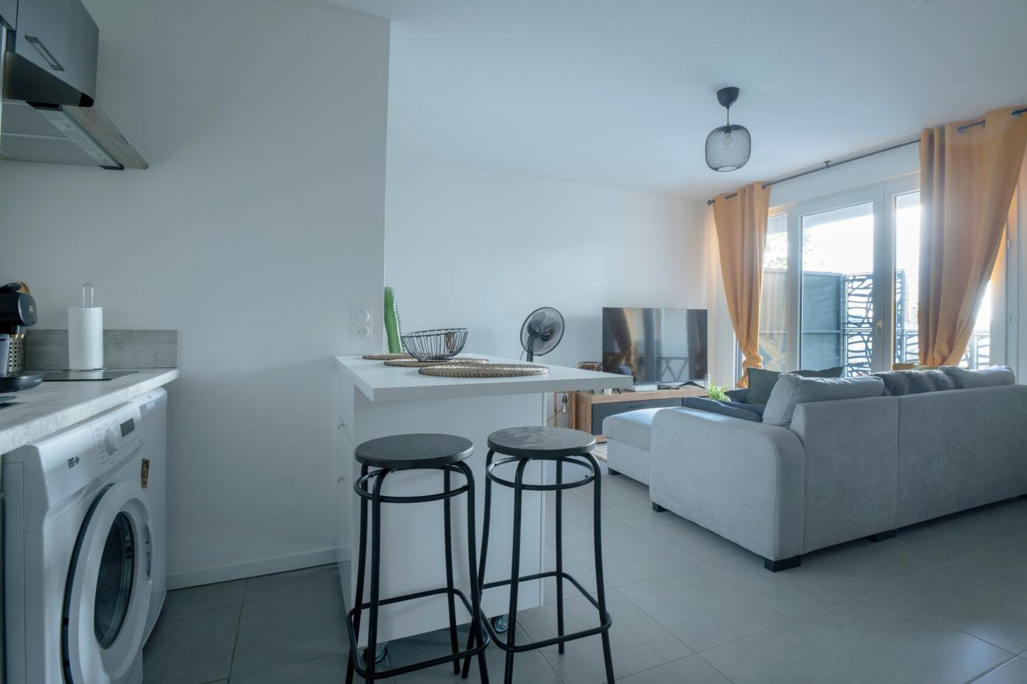 T2 Cosy Bordeaux - Tram & Parking Apartment Cenon Ngoại thất bức ảnh